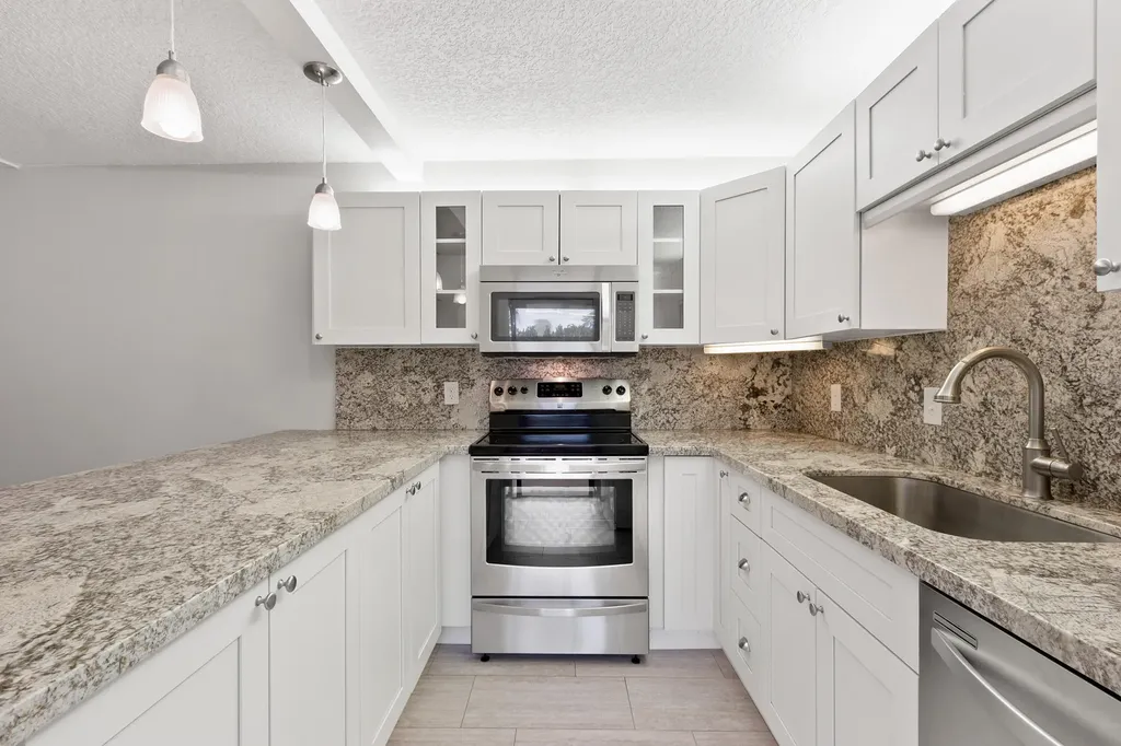 825 Center Street Jupiter FL 33458