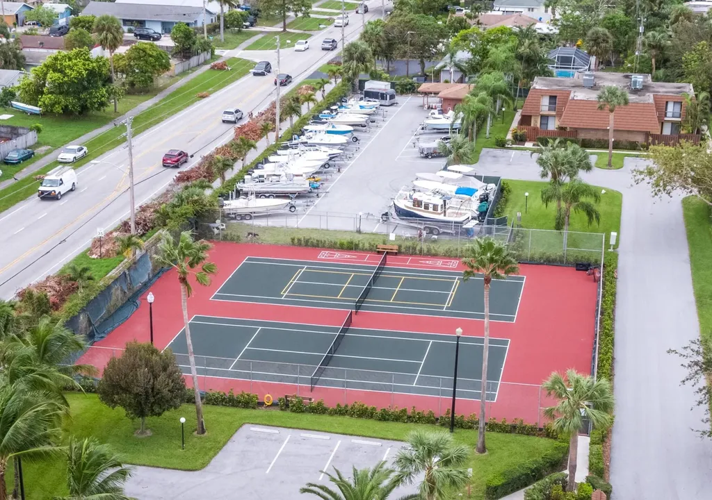 825 Center Street Jupiter FL 33458
