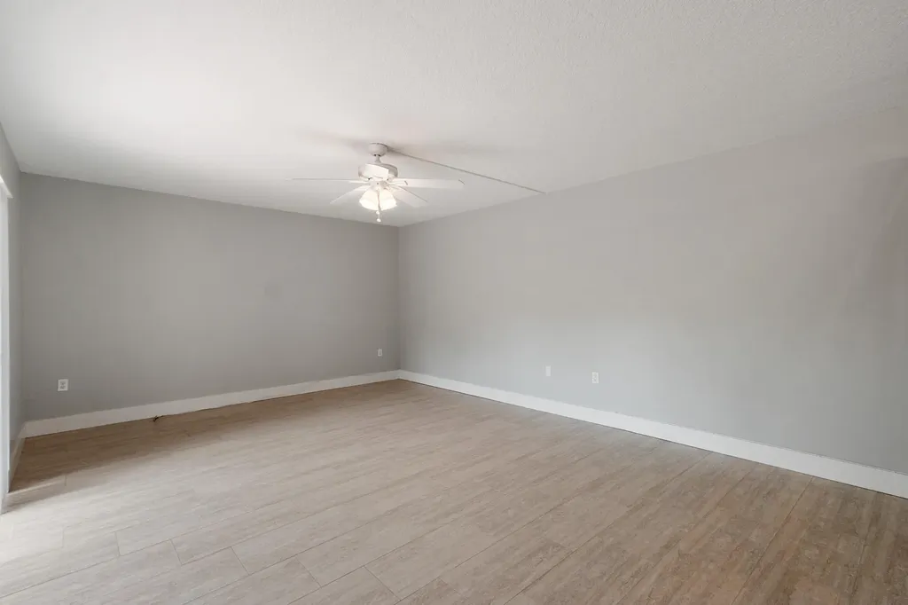 825 Center Street Jupiter FL 33458