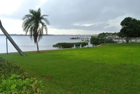 825 Center Street Jupiter FL 33458