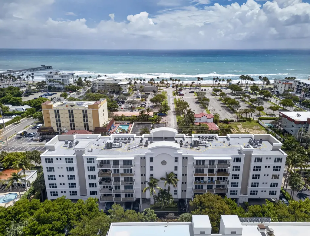 101 SE 20th Avenue Deerfield Beach FL 33441