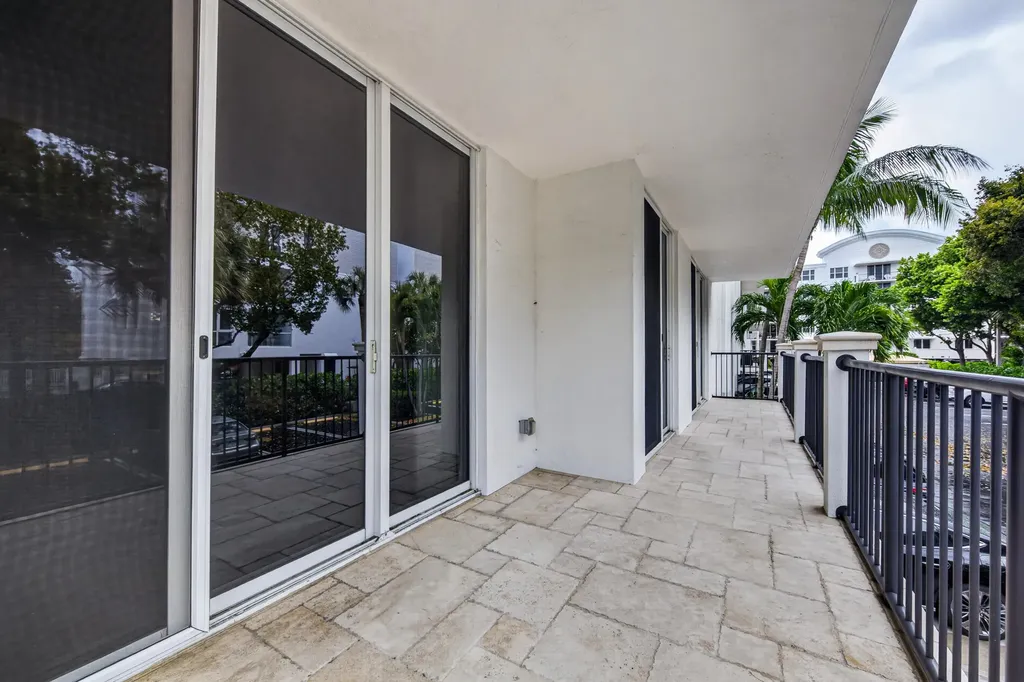 101 SE 20th Avenue Deerfield Beach FL 33441