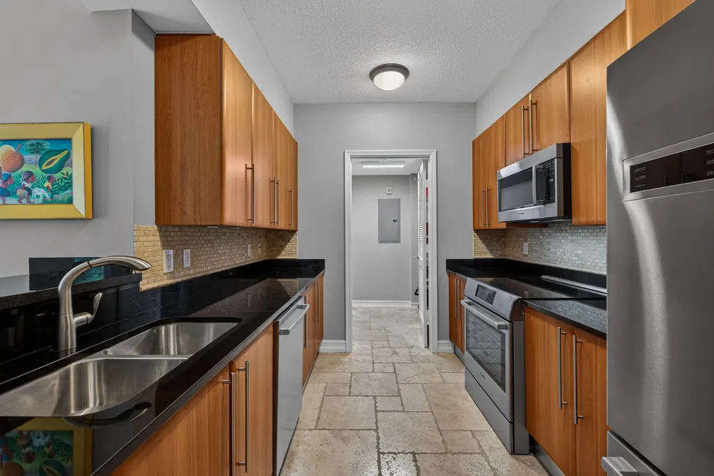 101 SE 20th Avenue Deerfield Beach FL 33441