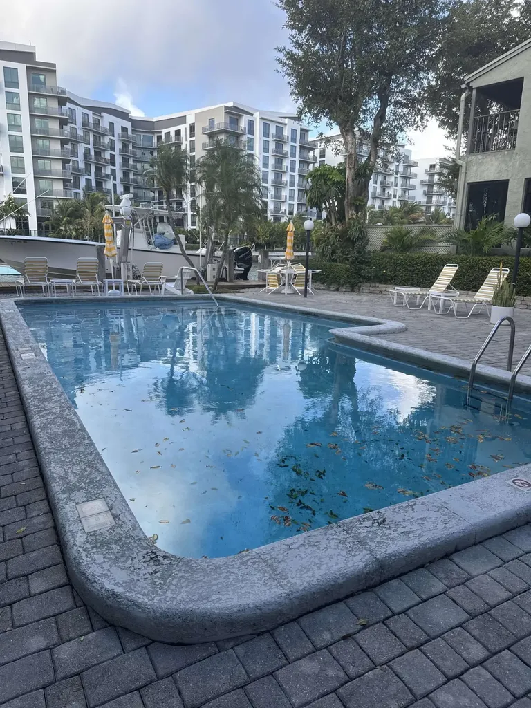 1000 NW N River Drive Miami FL 33136