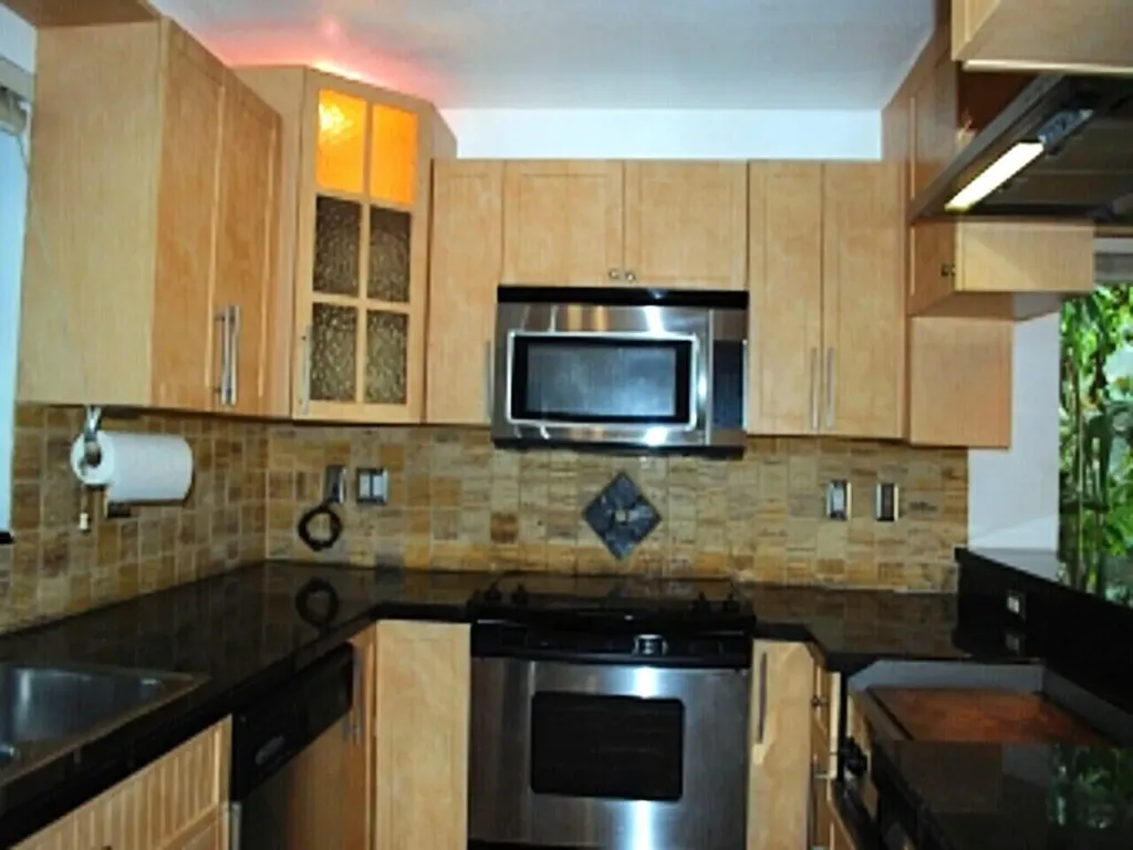 1000 NW N River Drive Miami FL 33136