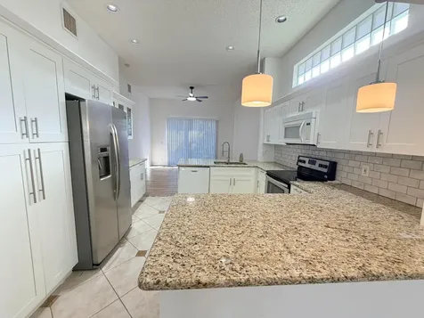 133 Woodlake Circle Greenacres FL 33463