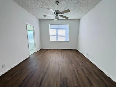 133 Woodlake Circle Greenacres FL 33463