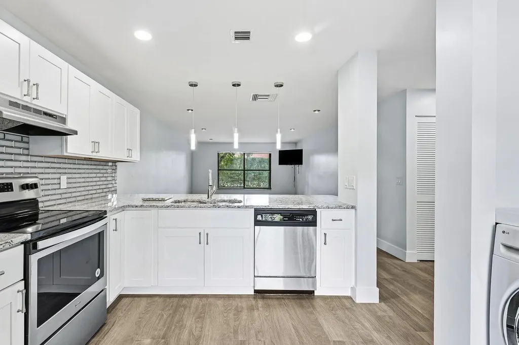 12989 Odessa Trail Wellington FL 33414