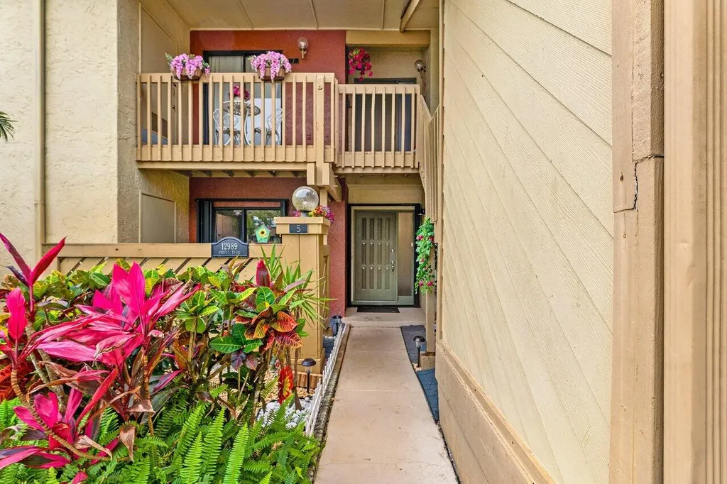 12989 Odessa Trail Wellington FL 33414