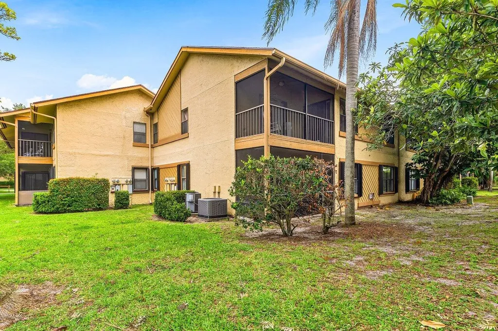 12989 Odessa Trail Wellington FL 33414