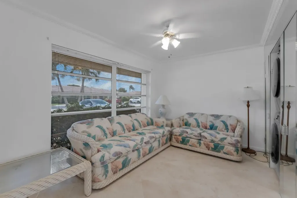 8829 Bella Vista Drive Boca Raton FL 33433