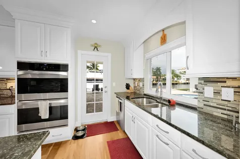 2401 SE 8th Court Pompano Beach FL 33062