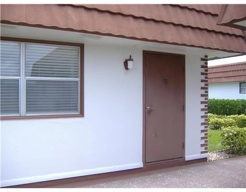 115 Waterford E Delray Beach FL 33446