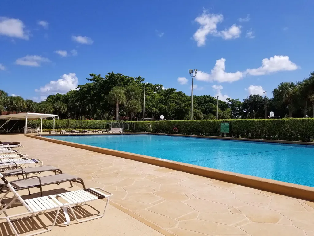 107 Buttonwood Lane Boynton Beach FL 33436