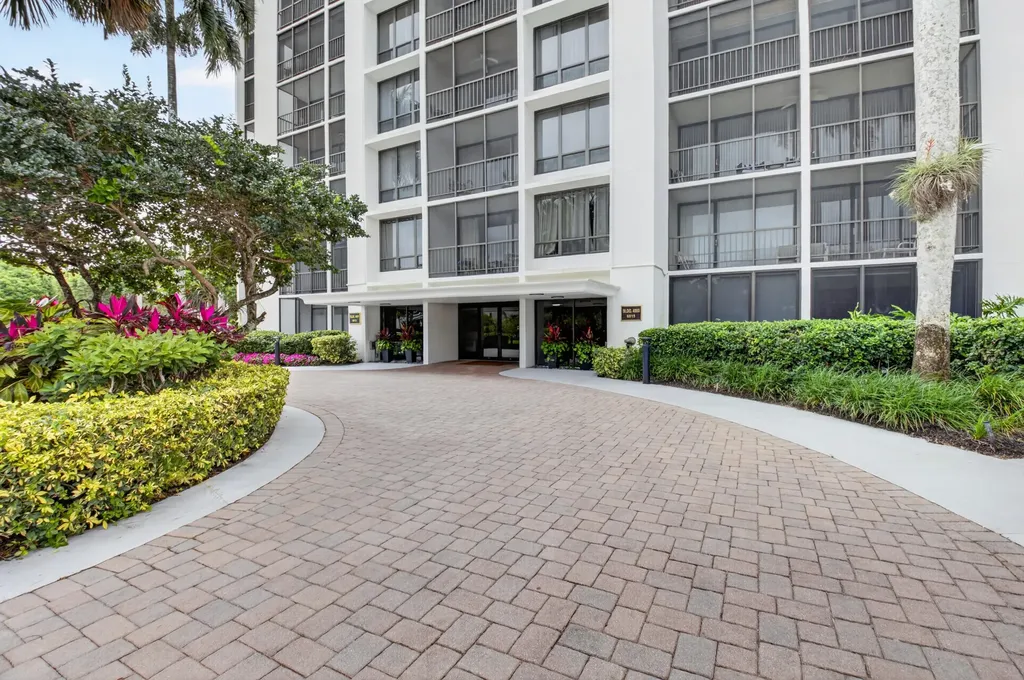 6815 Willow Wood Drive Boca Raton FL 33434