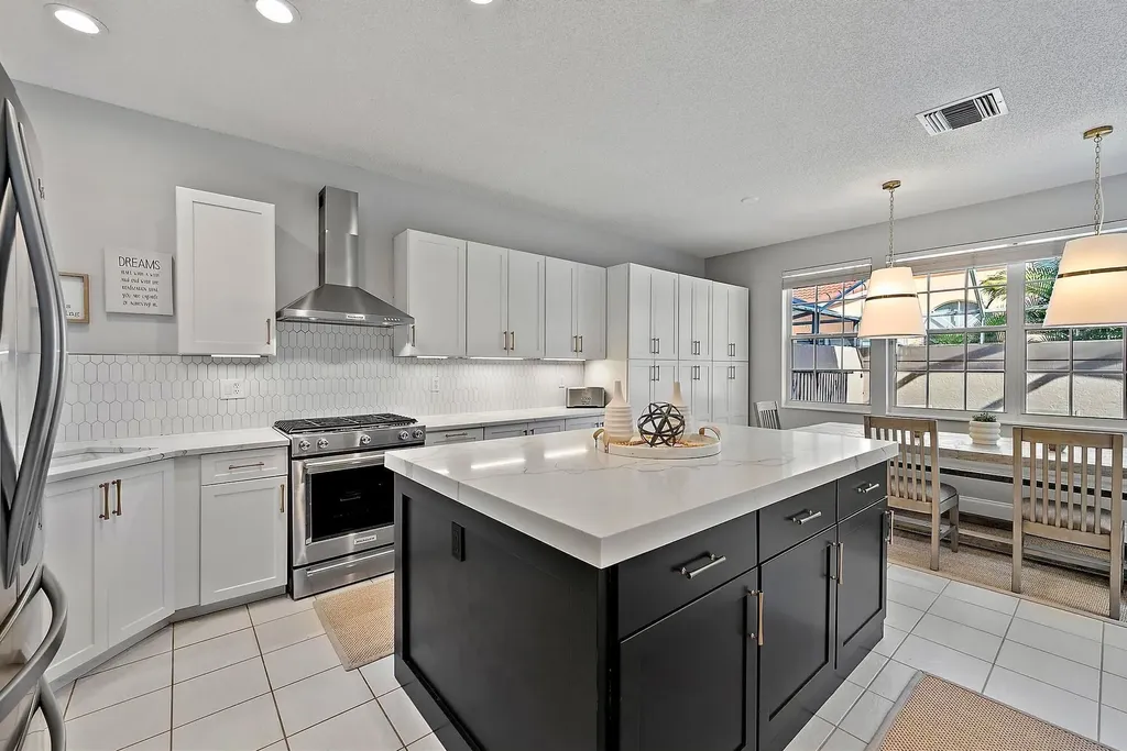4 Via Angelico Palm Beach Gardens FL 33418