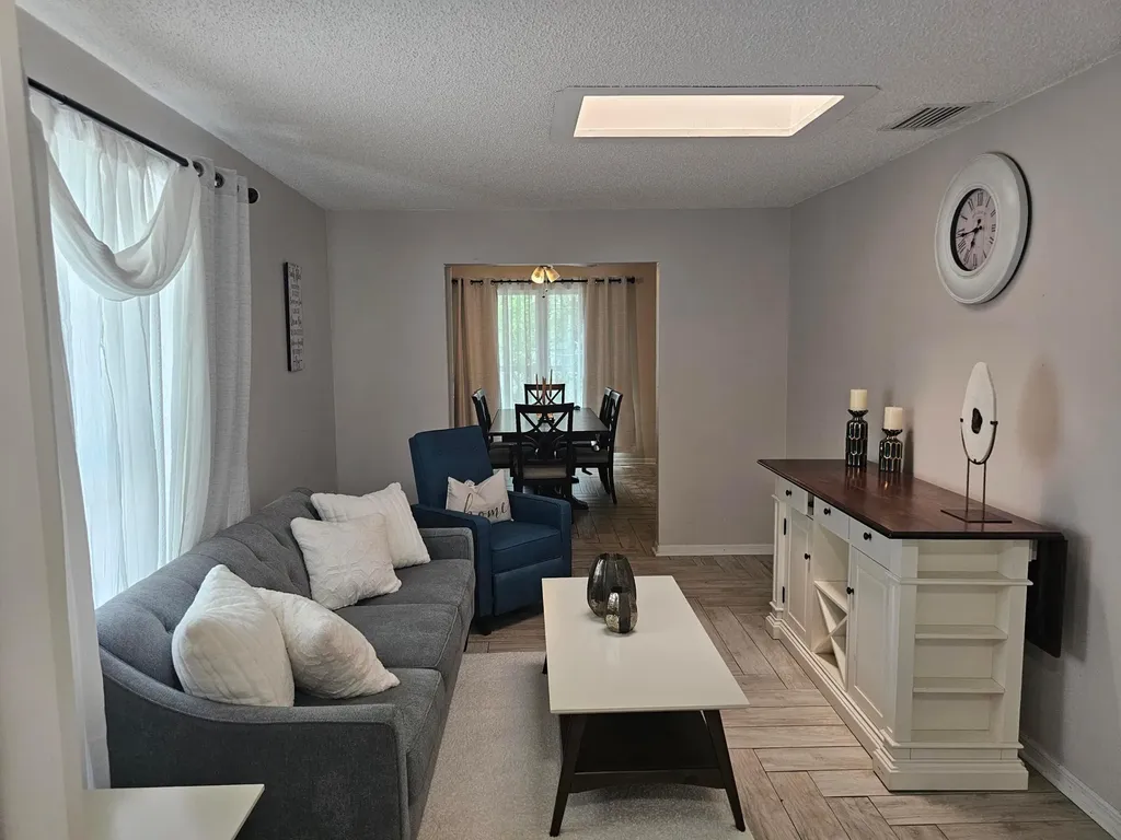 421 SE Skipper Lane Port St Lucie FL 34983
