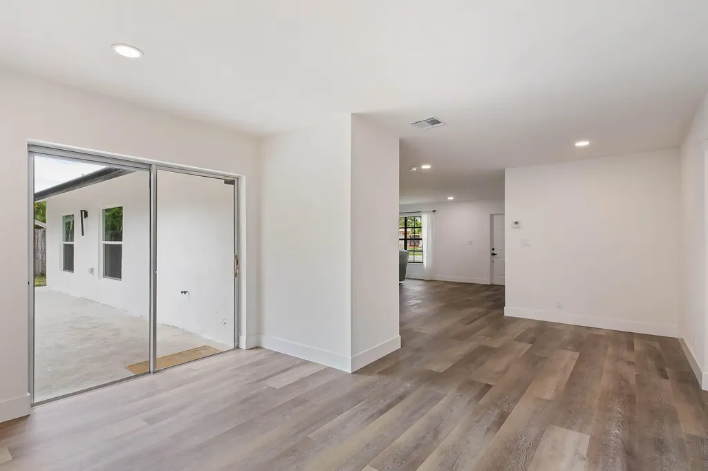 430 La Mancha Avenue Royal Palm Beach FL 33411