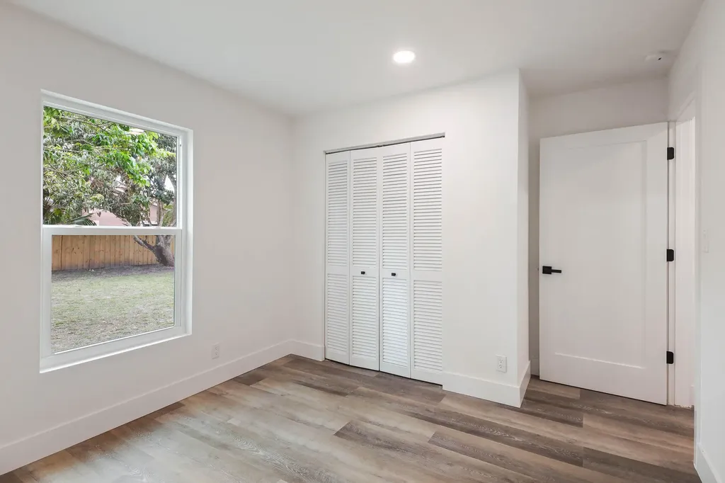 430 La Mancha Avenue Royal Palm Beach FL 33411