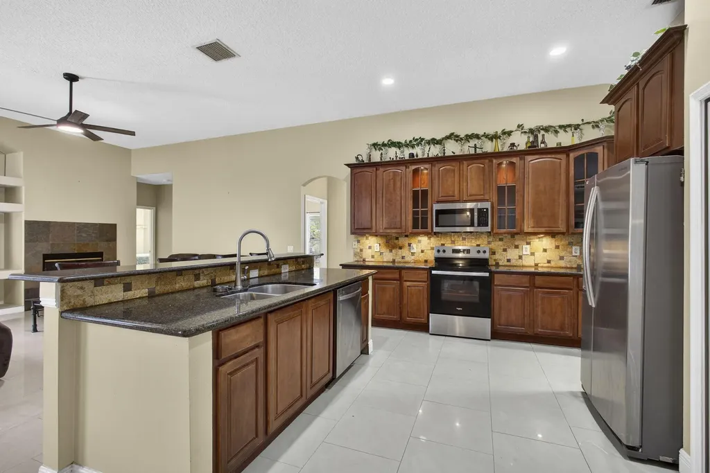 17044 N 72nd Road Road N Loxahatchee FL 33470