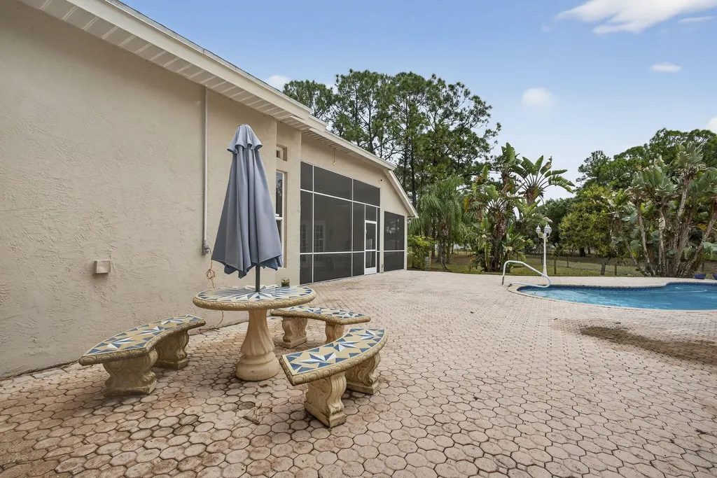 17044 N 72nd Road Road N Loxahatchee FL 33470