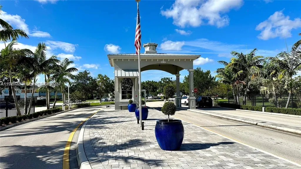 140 Ventnor Deerfield Beach FL 33442