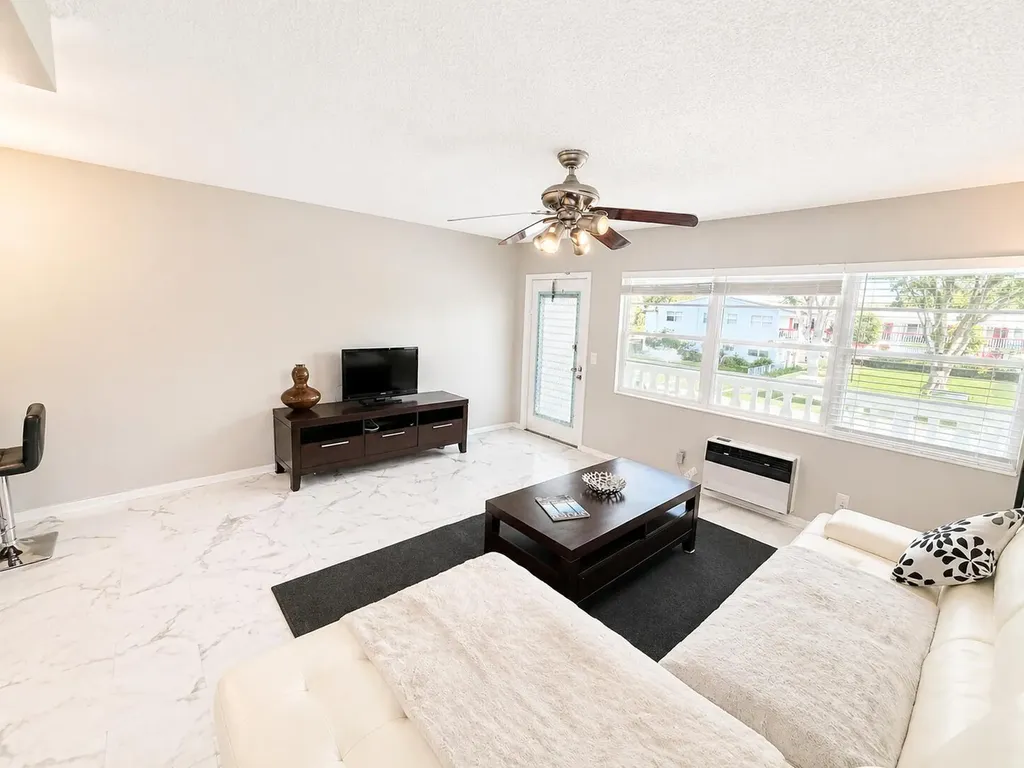 140 Ventnor Deerfield Beach FL 33442
