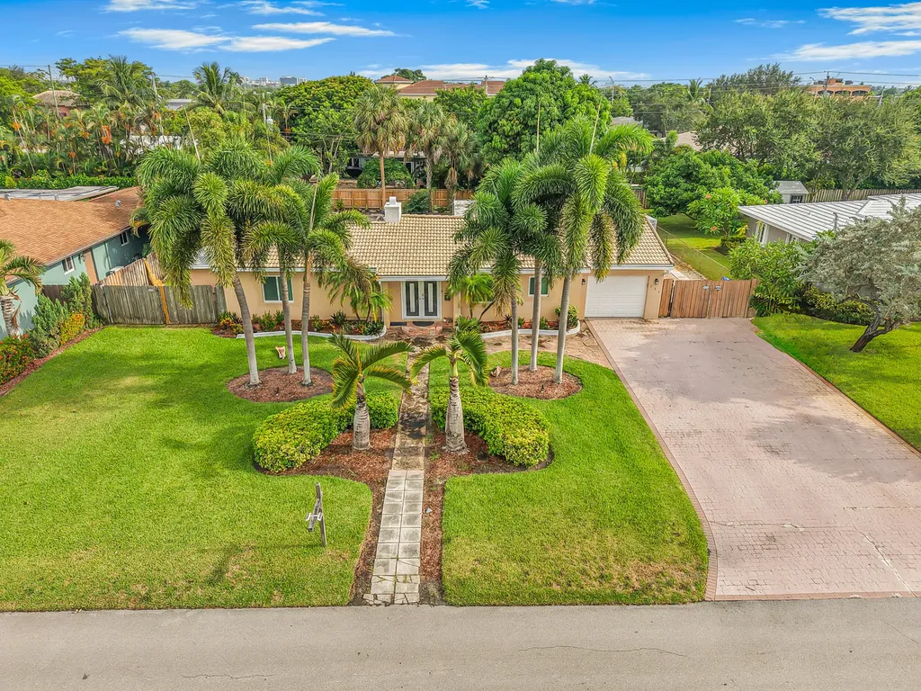 724 NE 2nd Street Pompano Beach FL 33060
