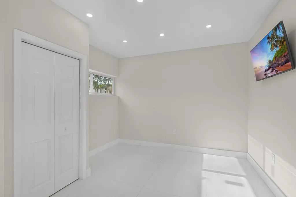 724 NE 2nd Street Pompano Beach FL 33060