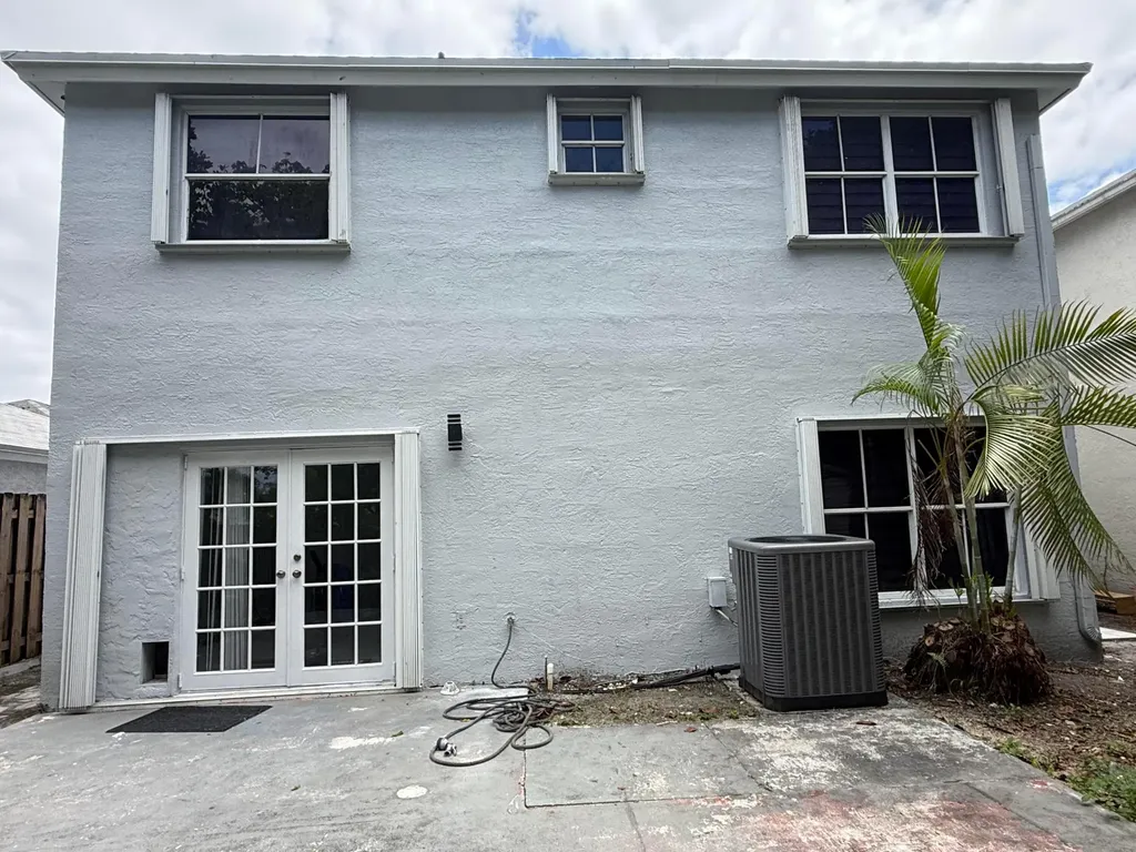 4415 SW 72nd Terrace Davie FL 33314