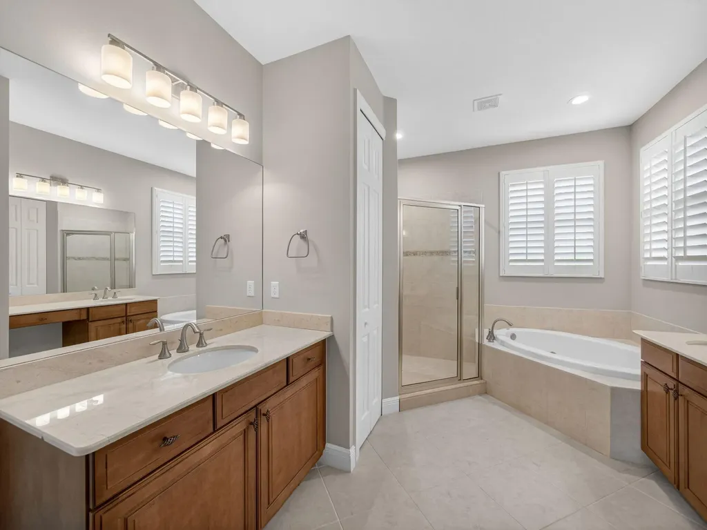 12054 Aviles Circle Palm Beach Gardens FL 33418