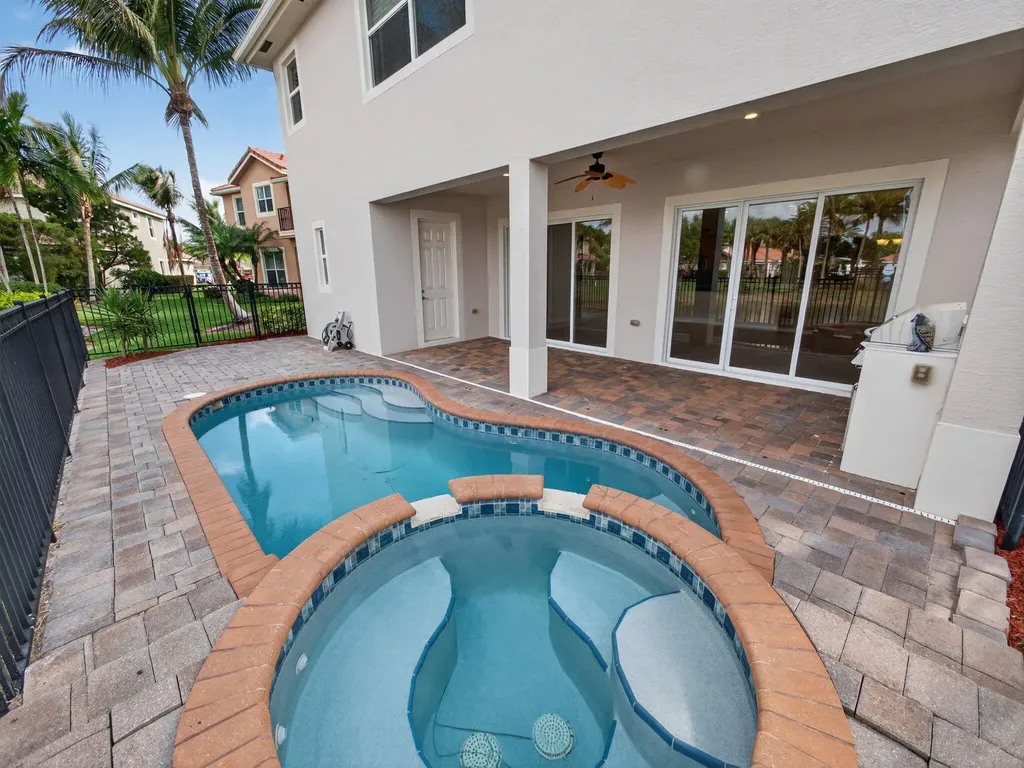 12054 Aviles Circle Palm Beach Gardens FL 33418