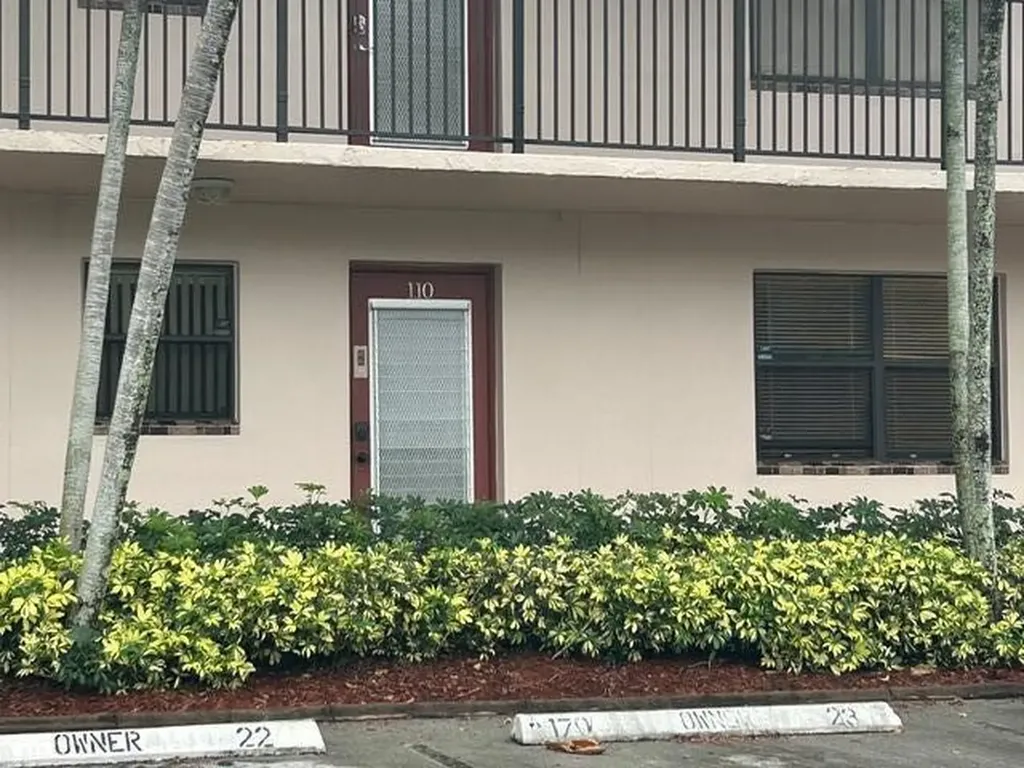 10180 NW 30th Court Sunrise FL 33322
