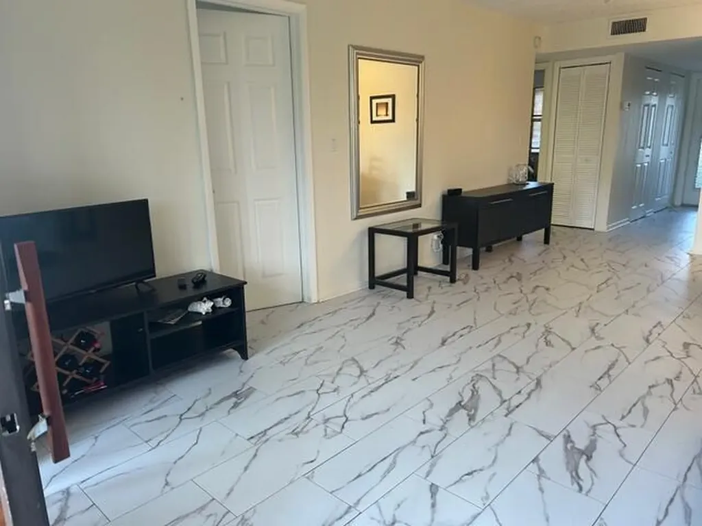 10180 NW 30th Court Sunrise FL 33322