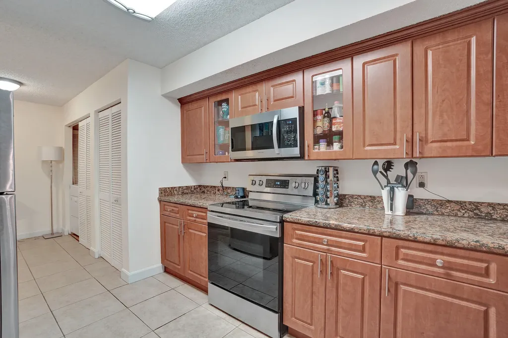 8266 NW 24th Street Coral Springs FL 33065