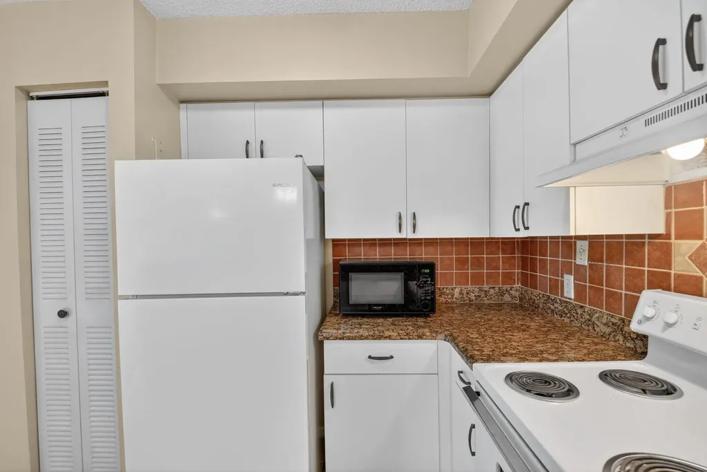 7864 Sonoma Springs Circle Lake Worth FL 33463