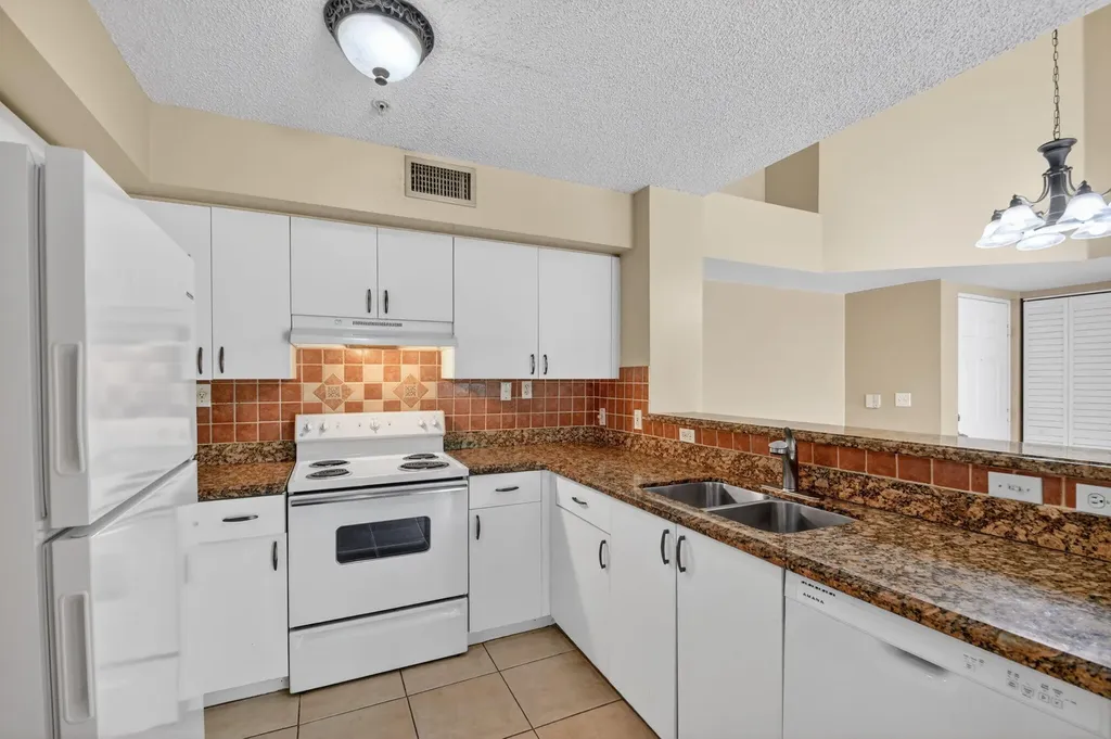 7864 Sonoma Springs Circle Lake Worth FL 33463