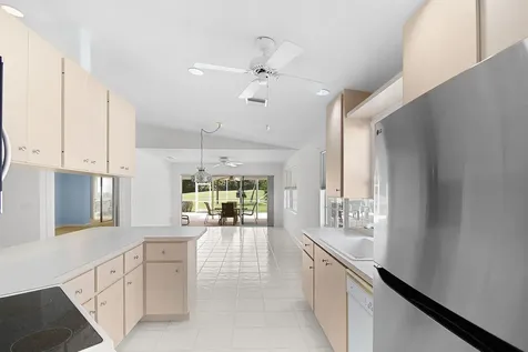 7767 SE Spicewood Circle Hobe Sound FL 33455