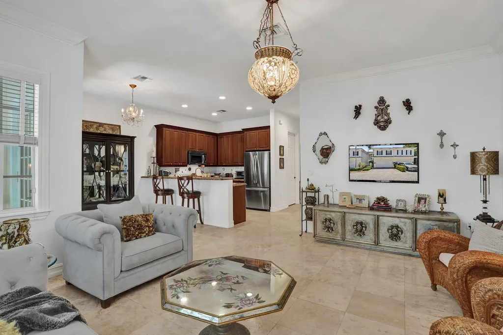 1127 N Victoria Park Road Fort Lauderdale FL 33304