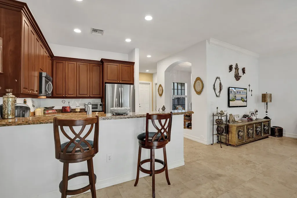 1127 N Victoria Park Road Fort Lauderdale FL 33304