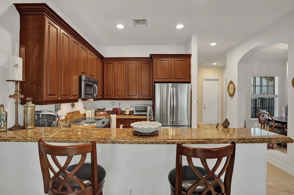 1127 N Victoria Park Road Fort Lauderdale FL 33304