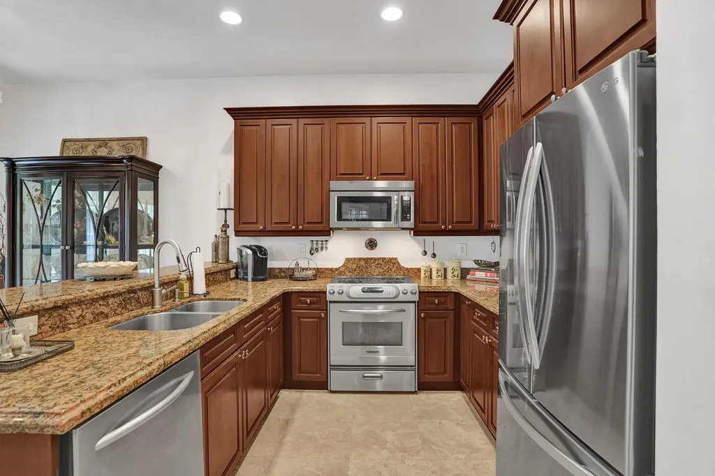 1127 N Victoria Park Road Fort Lauderdale FL 33304