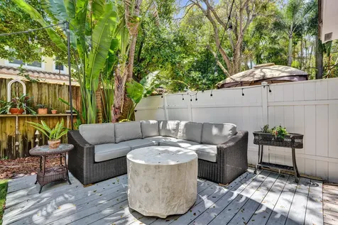 1127 N Victoria Park Road Fort Lauderdale FL 33304