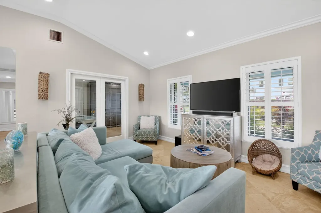 5800 NE 7th Avenue Boca Raton FL 33487