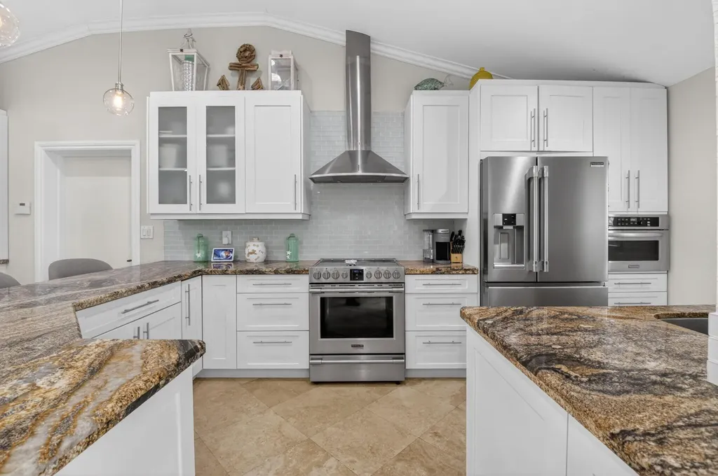 5800 NE 7th Avenue Boca Raton FL 33487