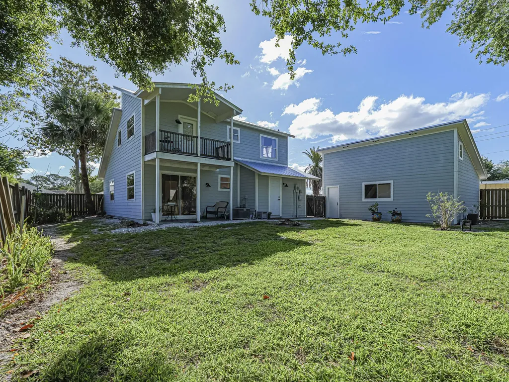 680 Mulberry Street Sebastian FL 32958