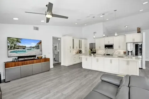10248 SW 12th Street Pembroke Pines FL 33025