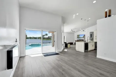 10248 SW 12th Street Pembroke Pines FL 33025