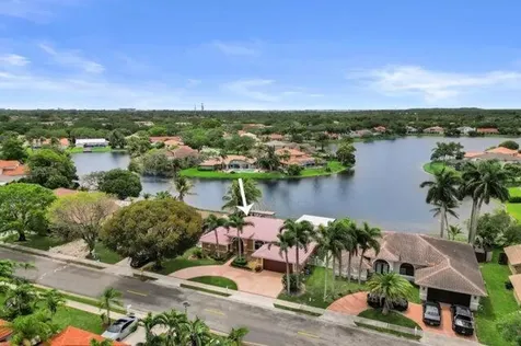10248 SW 12th Street Pembroke Pines FL 33025