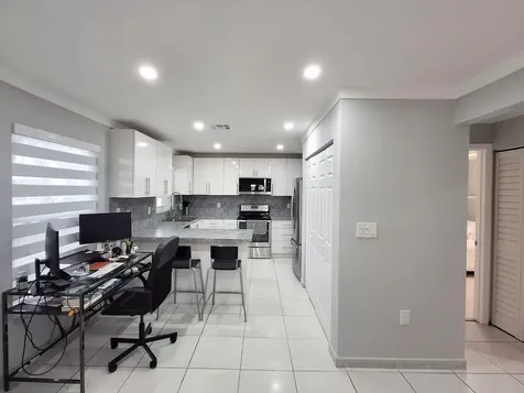 408 NW 108th Terrace NW Pembroke Pines FL 33026